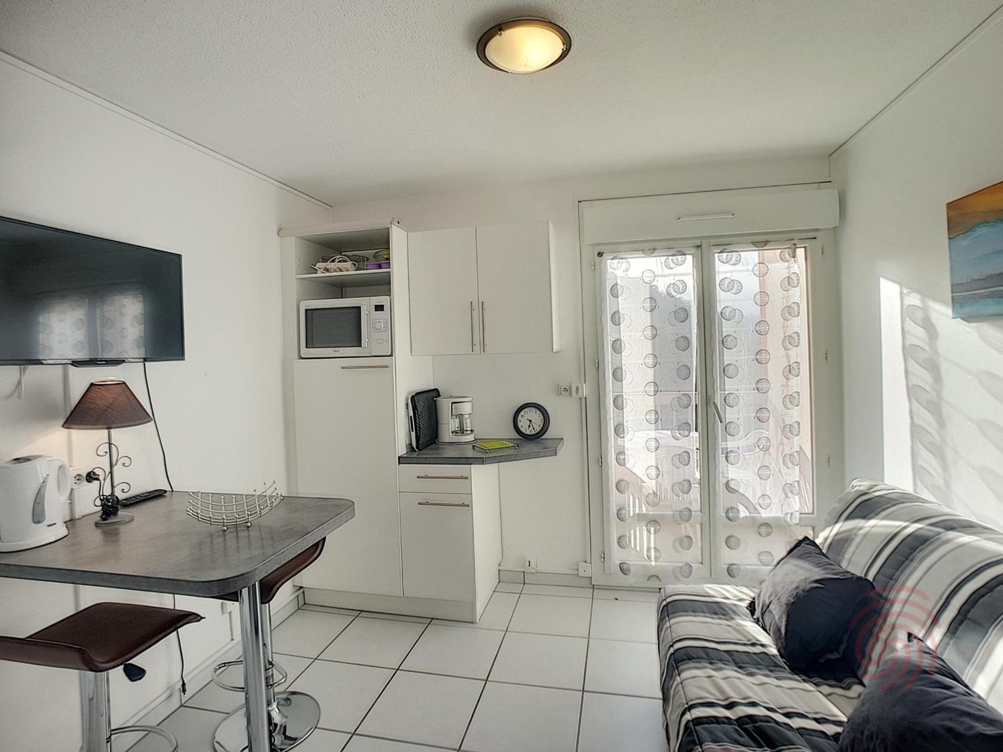 Studio Renove Avec Balcon, Animaux Acceptes, Wifi, A 650M Des Thermes - Fr-1-451-92 Lamalou-les-Bains Kültér fotó